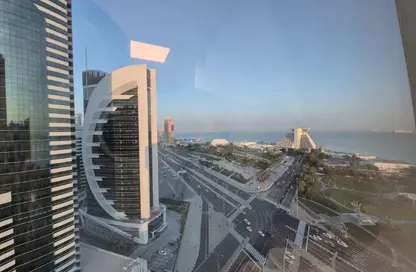 مساحات مكتبية - استوديو - 2 حمامات للايجار في برج وست باي - الخليج الجنوبي - الخليج الغربي - الدوحة