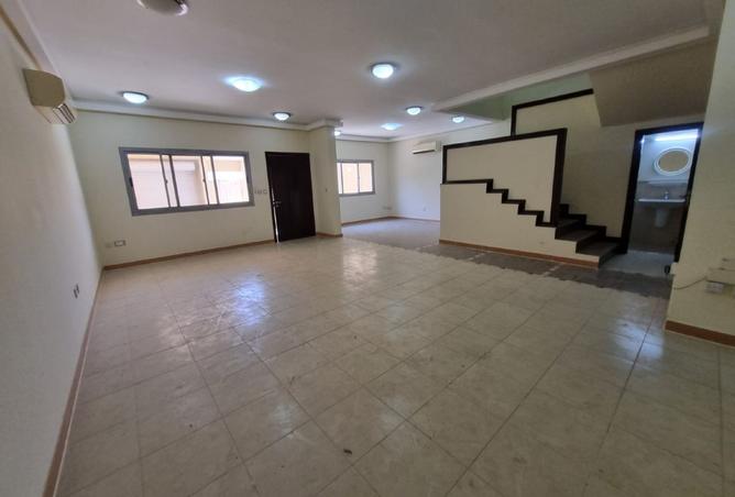 927495 - Property Image 2