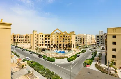 Apartment - 1 Bedroom - 2 Bathrooms for rent in La Piazza - Fox Hills - Lusail