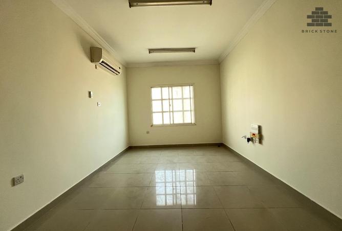 977905 - Property Image 2