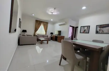 Apartment - 2 Bedrooms - 2 Bathrooms for rent in Umm Ghuwalina - Umm Ghuwailina - Doha