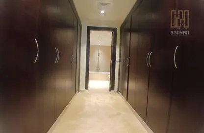 Apartment - 1 Bedroom - 2 Bathrooms for rent in East Porto Drive - Porto Arabia - The Pearl Island - Doha