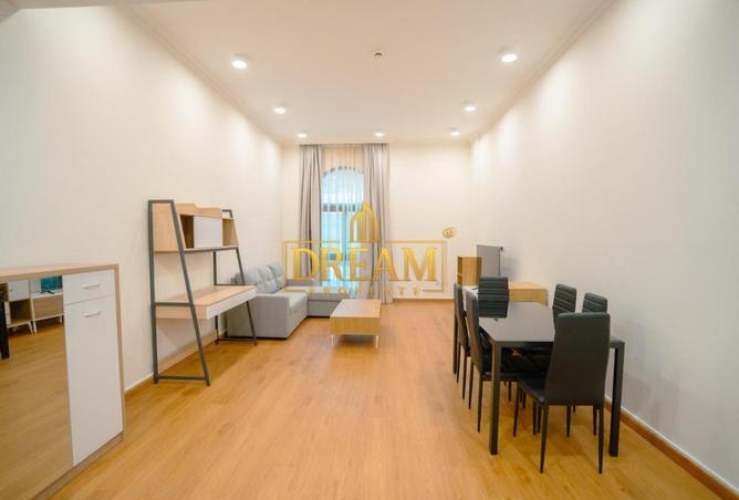 975445 - Property Image 2