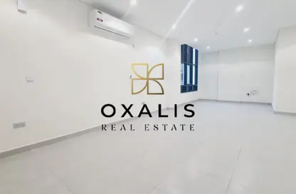 Apartment - 3 Bedrooms - 3 Bathrooms for rent in Abdullah Bin Masoud Street - Fereej Bin Mahmoud - Doha
