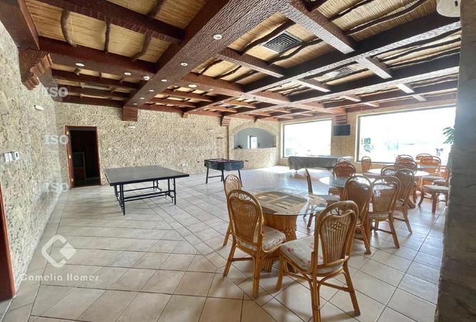 989219 - Property Image 2