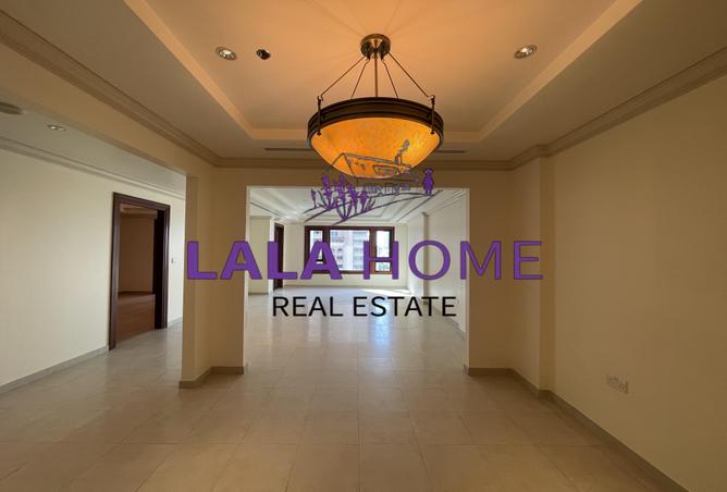 956907 - Property Image 3