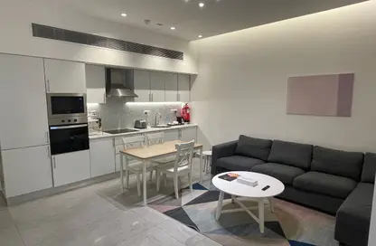 Apartment - 1 Bedroom - 1 Bathroom for rent in Ramada Commercial Building - Al Rawabi Street - Al Muntazah - Doha