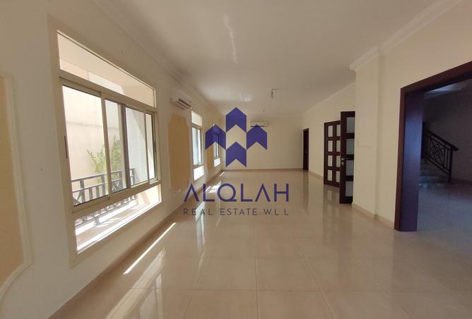925064 - Property Image 2