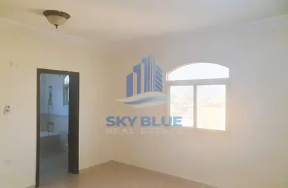 Penthouse - Studio - 1 Bathroom for rent in Al Duhail - Al Duhail - Doha