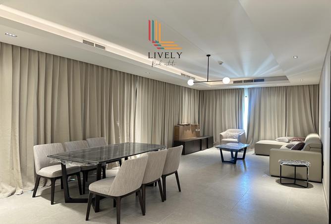 1002406 - Property Image 2