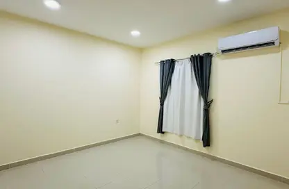 Apartment - 3 Bedrooms - 2 Bathrooms for rent in Al Khor Community - Al Khor