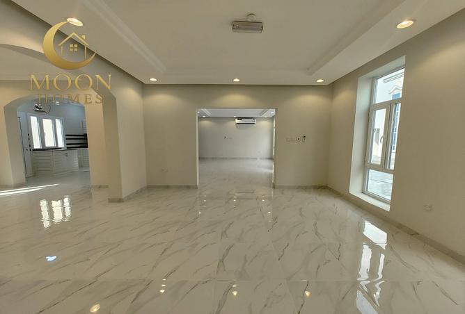 997019 - Property Image 2