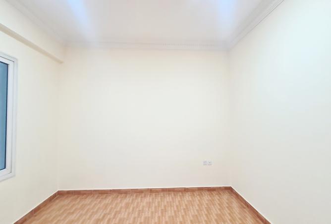 980111 - Property Image 3