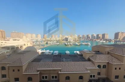 Apartment - 2 Bedrooms - 2 Bathrooms for rent in Porto Arabia - The Pearl Island - Doha