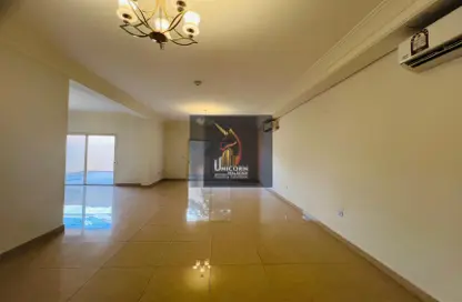 مجمع سكني - 5 غرف نوم - 6 حمامات للايجار في ابو سدرة - الريان - الدوحة