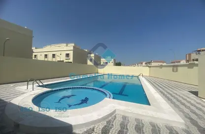 فيلا - 3 غرف نوم - 2 حمامات للايجار في شارع العزيزة - العزيزية - الدوحة