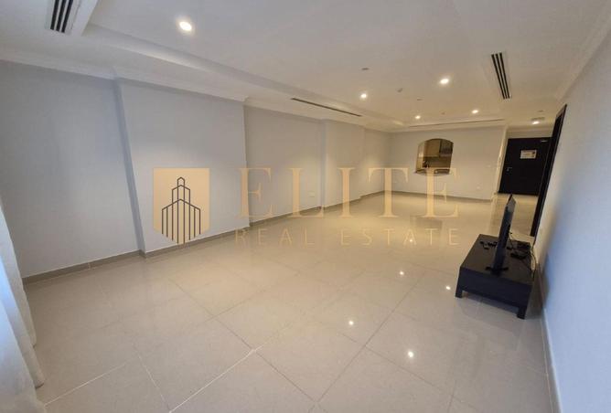 940741 - Property Image 3