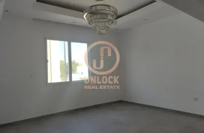 Apartment - 2 Bedrooms - 2 Bathrooms for rent in Bin Omran - Fereej Bin Omran - Doha
