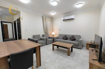 Apartment - 2 Bedrooms - 2 Bathrooms for rent in Al Duhail - Al Duhail - Doha