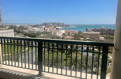 شقة - 2 غرف نوم - 3 حمامات للايجار في فيفا غرب - فيفا بحرية - جزيرة اللؤلؤة - الدوحة