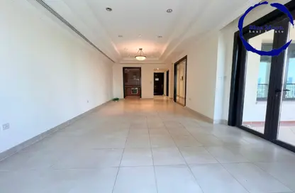 Apartment - 2 Bedrooms - 3 Bathrooms for rent in East Porto Drive - Porto Arabia - The Pearl Island - Doha