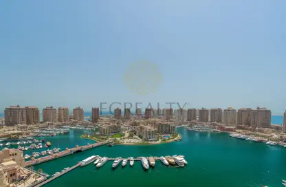 (بنتهاوس  (روف - 5 غرف نوم - 6 حمامات للبيع في طريق بورتو الغربي - بورتو أرابيا - جزيرة اللؤلؤة - الدوحة