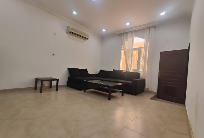 929283 - Property Image 2