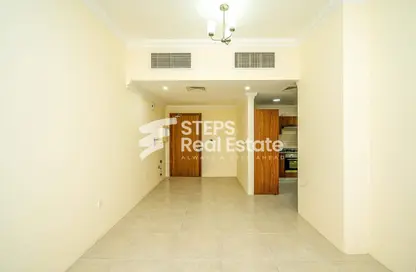 Hall / Corridor image for: Apartment - 2 Bedrooms - 3 Bathrooms for rent in Lusail City - Lusail, Image 1