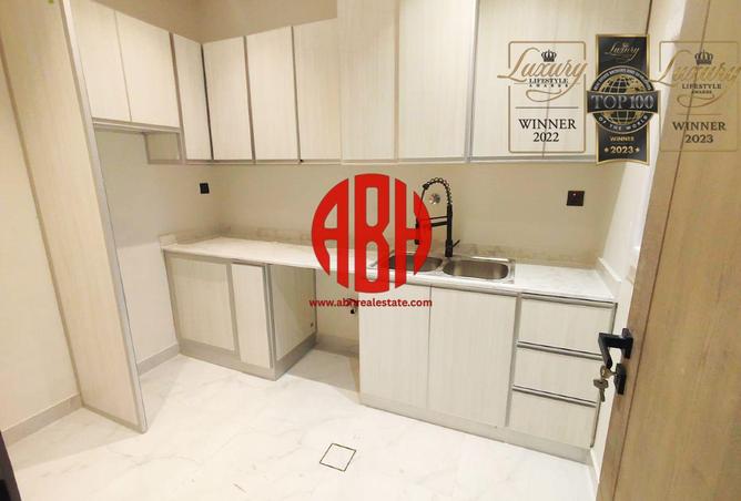 1005326 - Property Image 3