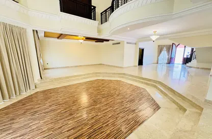 فيلا - 5 غرف نوم - 7 حمامات للايجار في فلل واست باي لاغون - وست باي لاجون - بحيرة وست لاجون - الدوحة