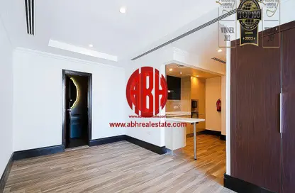 Apartment - Studio - 1 Bathroom for rent in Tower 9 - Viva Bahriyah - The Pearl Island - Doha