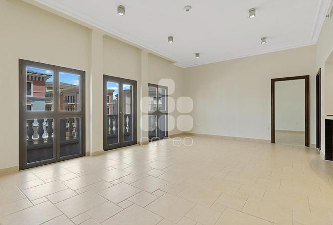 943433 - Property Image 2