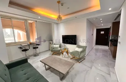 Apartment - 1 Bedroom - 2 Bathrooms for sale in Tower 23 - Viva Bahriyah - The Pearl Island - Doha