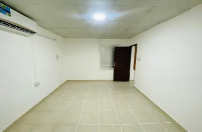 Apartment - 1 Bedroom - 1 Bathroom for rent in New Salata - Salata - Doha