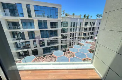 Apartment - 2 Bedrooms - 3 Bathrooms for rent in The Pearl Island - Doha