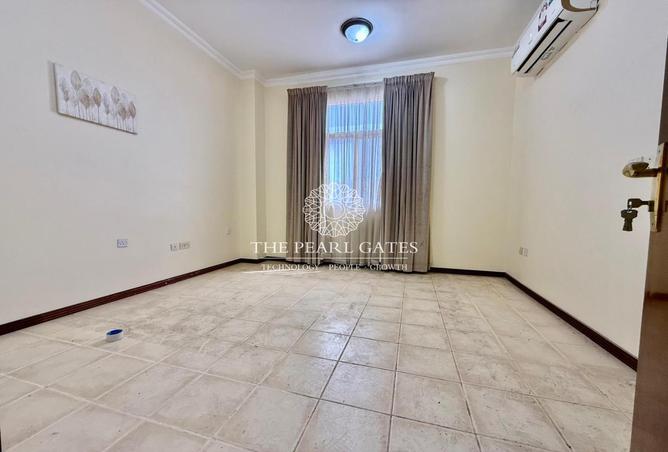 968464 - Property Image 2