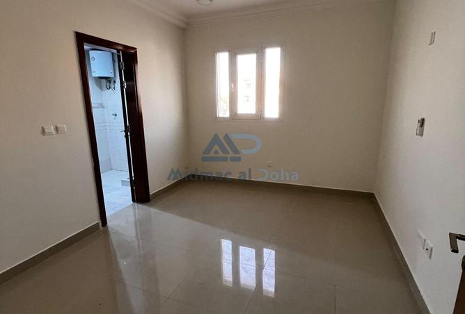 953537 - Property Image 2