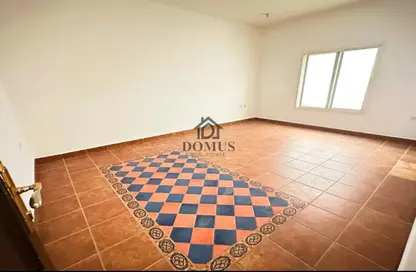 Villa - 3 Bedrooms - 4 Bathrooms for rent in Tadmur Street - Old Airport Road - Doha