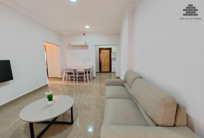 951717 - Property Image 2