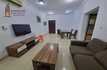 Apartment - 1 Bedroom - 1 Bathroom for rent in Umm Ghuwalina - Umm Ghuwailina - Doha