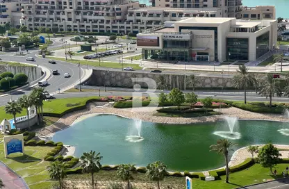 Apartment - 3 Bedrooms - 3 Bathrooms for sale in Tower 15 - Porto Arabia - The Pearl Island - Doha