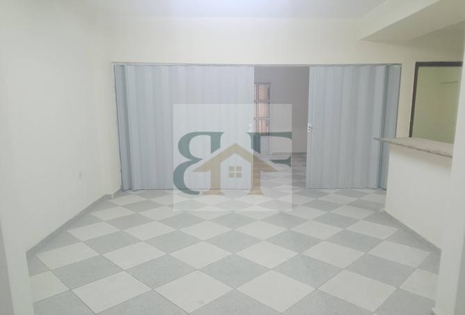 954285 - Property Image 2