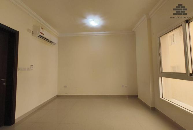 951759 - Property Image 3