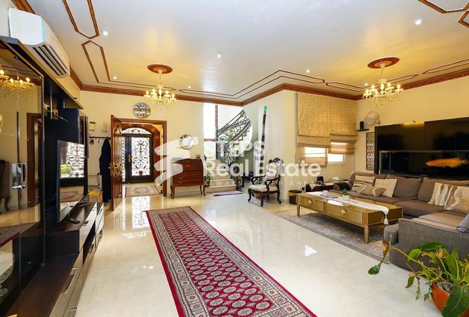 947808 - Property Image 2