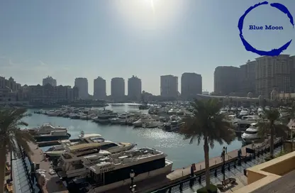 تاون هاوس - 2 غرف نوم - 3 حمامات للايجار في طريق بورتو الشرقي - بورتو أرابيا - جزيرة اللؤلؤة - الدوحة