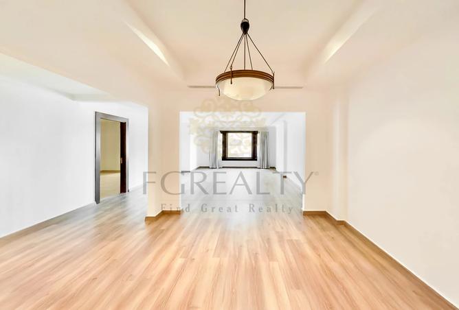 938334 - Property Image 2