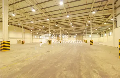 Warehouse - Studio for rent in Industrial Area 4 - Industrial Area - Industrial Area - Doha