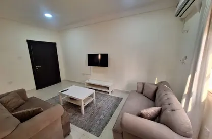 شقة - غرفة نوم - 1 حمام للايجار في سلاطة الجديدة - سلاطة - الدوحة