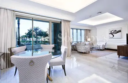 Townhouse - 2 Bedrooms - 3 Bathrooms for sale in The St. Regis Marsa Arabia Island - Marsa Arabia - The Pearl Island - Doha