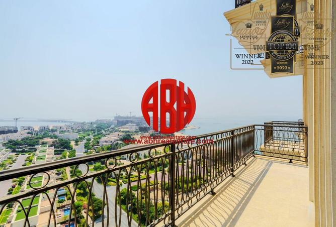 956702 - Property Image 2